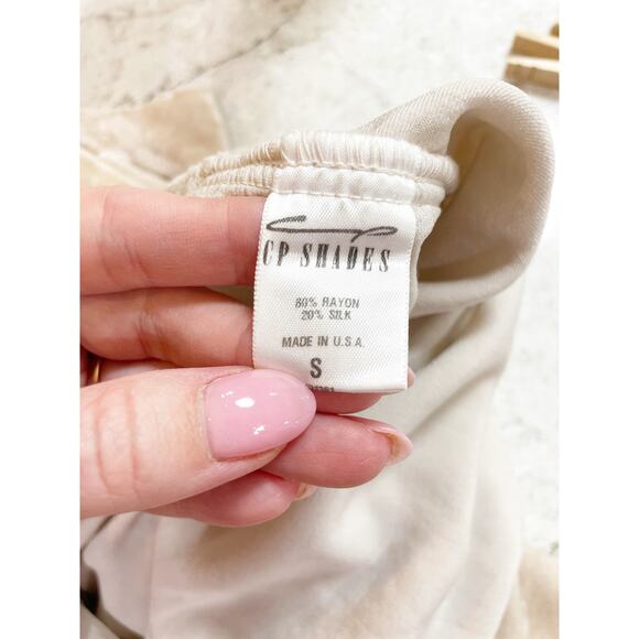 CP Shades Velvet Tunic Beige Soft Size Small - Picture 5 of 6